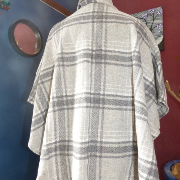 QUIRKY BOHO GOTH ROYAL STANDARD GRAY PLAID CHECK PONCHO TOP WITHOUT BELT O/S - Picture 3 of 11